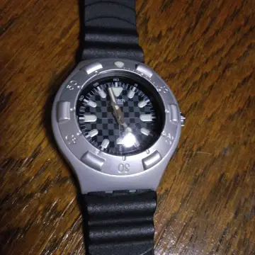 Swatch 쿼츠 손목시계 체크 무늬