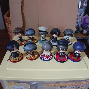 나이트로키랄 토가이누의 피 원코인 피규어 아키라 시키 케이스케 세트