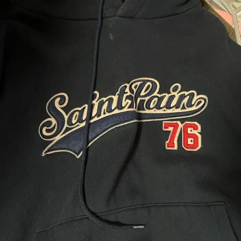 Saintpain 후드티