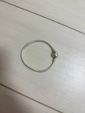 판도라 실버 하트 참 팔찌
