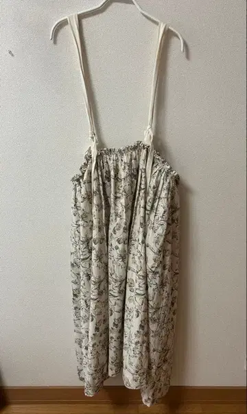 veritecoeur 베리떼꾸르 멜빵 스커트