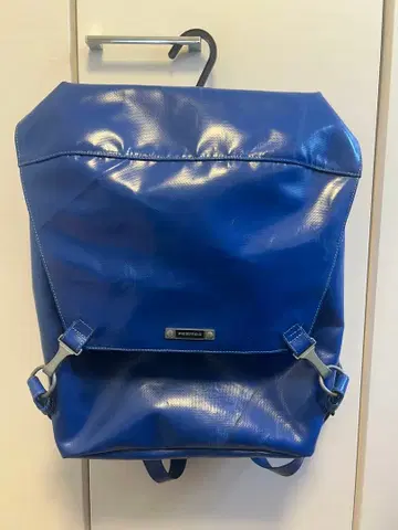 FREITAG R522