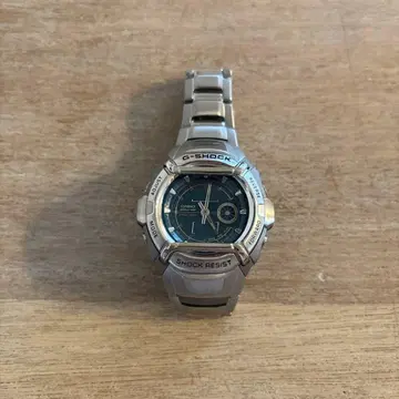 CASIO G-SHOCK 실버 스테인리스 콕피트 G-520D