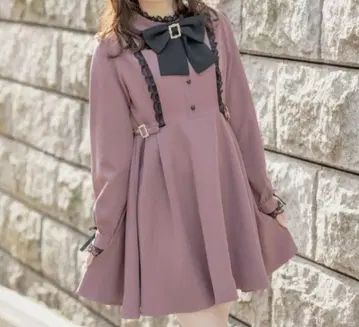 ROJITA 리본 브로치 포함 사이드 버클 원피스