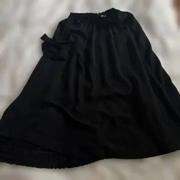 블랙 플레어 스커트 리본 포함 카네코 이사오