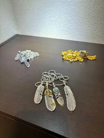 실버 깃털 모티브 목걸이 고로즈 좋아하시는 분께