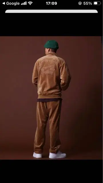 AVIREX 브라운 벨로아 저지