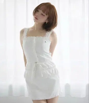 andmary Katie lace frill set up white