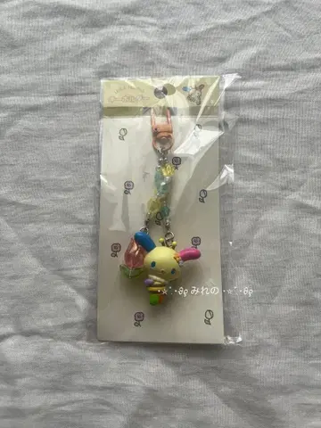 꽃을 아주 좋아하는 하치 씨 디자인 시리즈 키링 우사하나