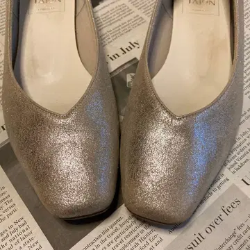 LE TALON 컴포트 골드 플랫슈즈