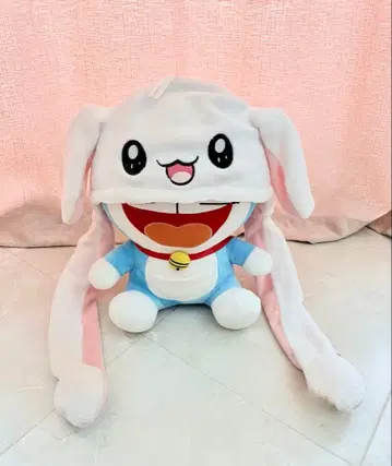 토끼의 복슬복슬 모자 귀가 움직여요