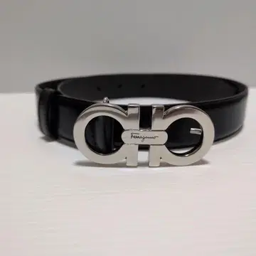 Ferragamo 블랙 가죽 벨트 실버 버클