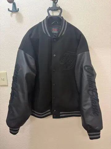 FUBU 블랙 바시티 자켓 L