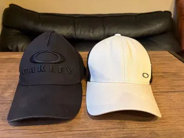 OAKLEY 캡 2개 세트