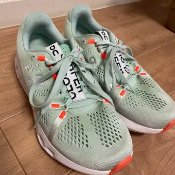 on 클라우드 서퍼 러닝화