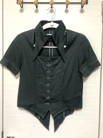 BLACK PEACE NOW 블라우스