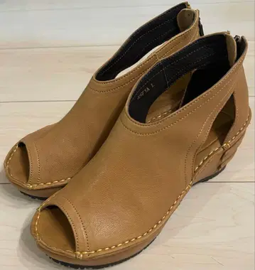 히나 데이 그린 백 지퍼 통굽 오픈토 부티 샌들 L