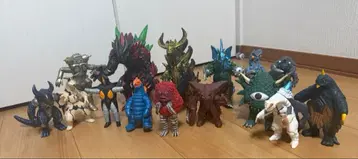 BANDAI 울트라맨 괴수 피규어 15체