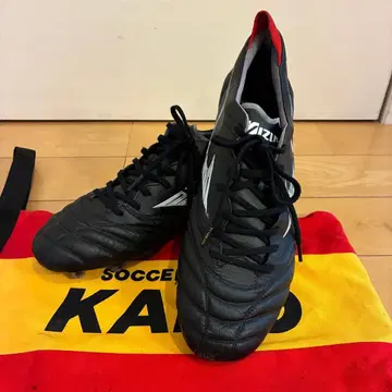 Mizuno Morelia 축구화 블랙/레드