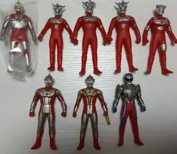 울트라맨 소프트 비닐 대결 세트 레오 아스트라 메비우스 제로 세트 판매