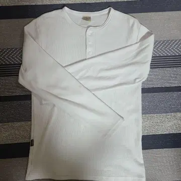 AVIREX U.S.A. 버튼 달린 긴팔 티셔츠 M