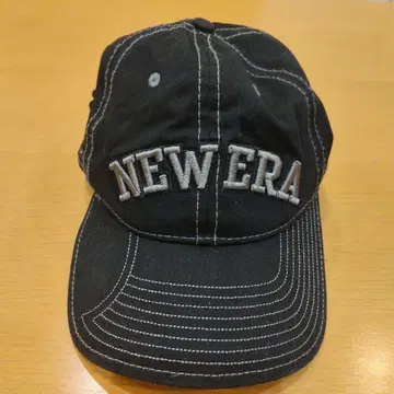 NEW ERA 블랙 캡