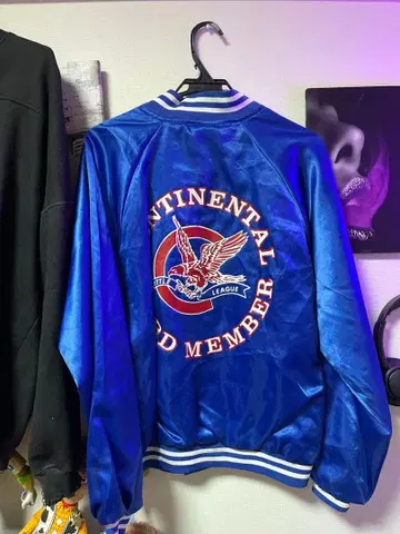 [ US 구제 의류 ] 빈티지 새틴 바시티 자켓 블루 이글 자수 아메카지