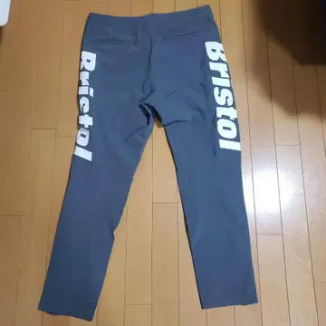 브리스톨 팬츠 L 그레이 착용샷 있음