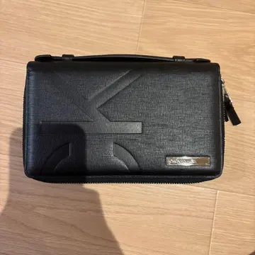 CK 캘빈 클라인 블랙 클러치백 세컨드 백