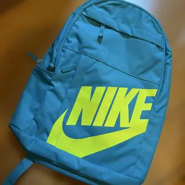 NIKE 백팩 미사용 새상품 가격 인하 중