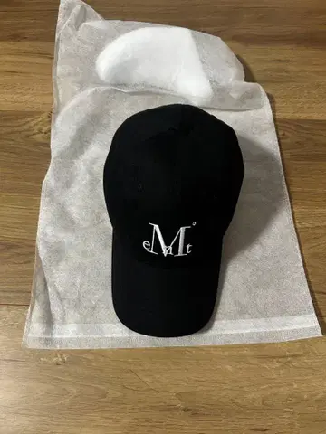 MUCENT 블랙 MUCENT 시그니처 로고 볼캡
