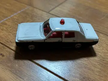 [토미카] 도요타 뉴 크라운 순찰차 No.32 일본제