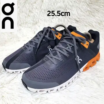 새상품급 On 클라우드 플로우 러닝화 스니커즈 25.5