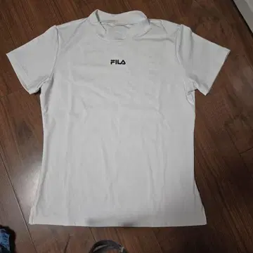 FILA 반팔 T셔츠 래쉬가드 L 사이즈