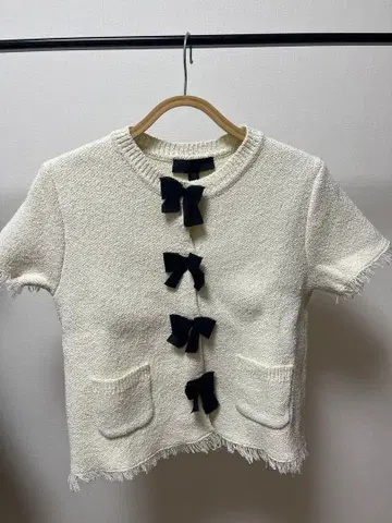 ZARA 리본 포함 화이트 가디건 S/M