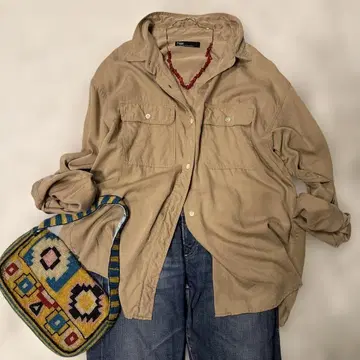 새상품급 플라주 워셔블 글로시 컴팩트 셔츠 베이지 드레이프감