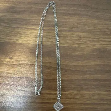 PMR 실버 목걸이 다이아몬드형 상품 설명을 봐주세요.