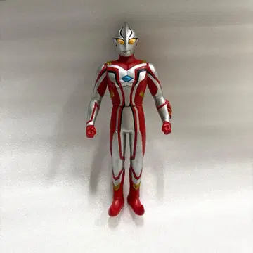 가짜 울트라맨 메비우스 소프트 비닐 17cm
