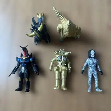 울트라맨 시리즈 괴수 소프트 비닐 5체 세트