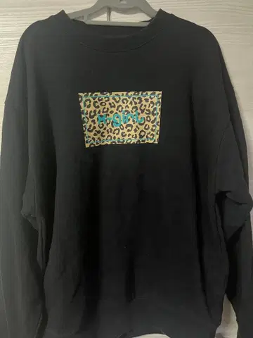 x-girl 레오파드 무늬 맨투맨 L