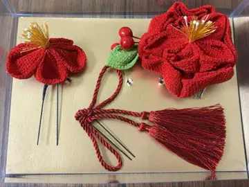 빨간 꽃 머리 장식 세트 츠마미자이쿠 성인식 후리소데