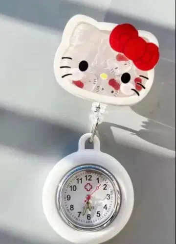 헬로키티 간호사 시계