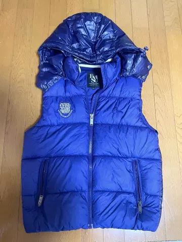 에비수 후드 부착 다운 베스트