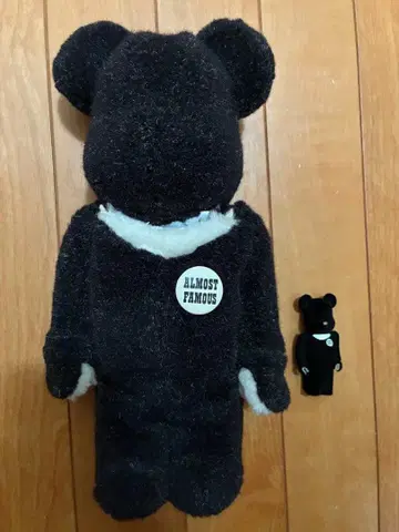 베어브릭 400%, 100%