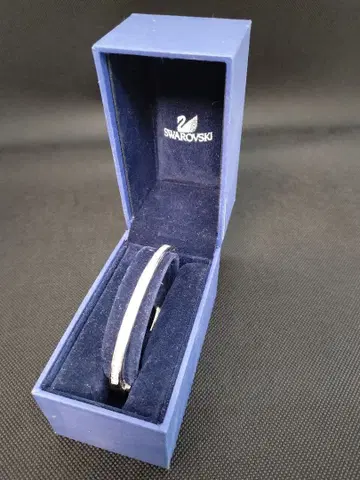Swarovski 크리스탈 뱅글