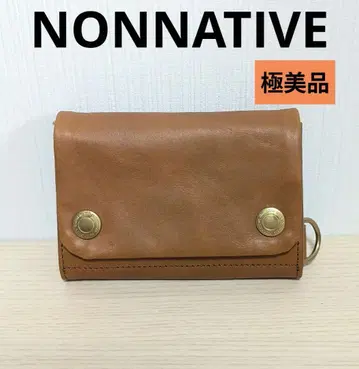 컨디션 최상 논네이티브 접이식 지갑 카멜