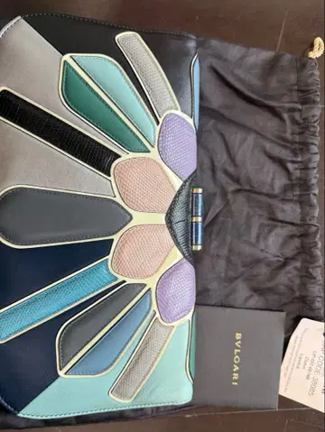불가리 clutch 클러치백 새상품