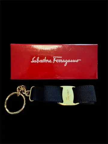 박스 포함 선물 Salvatore Ferragamo 바라 리본 키링