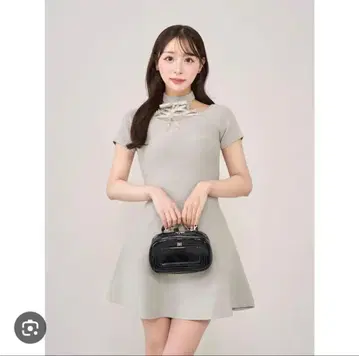 다리치 여성 레이스 플레어 니트 미니 원피스
