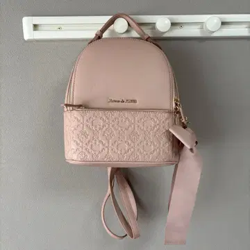 메종 드 플뢰르 디즈니 마리 콜라보 핑크 가죽 백팩